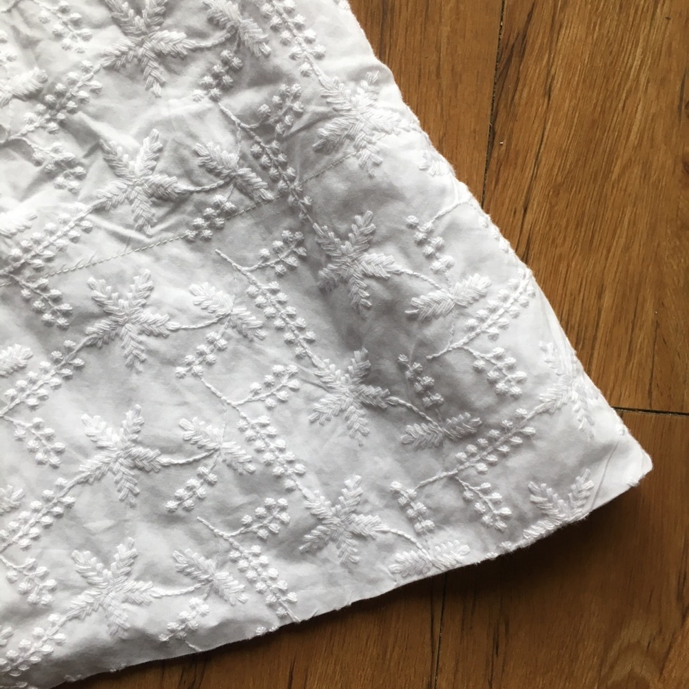 NWT Saloni White All-over Embroidered Ciara Dress - Picture 11 of 16
